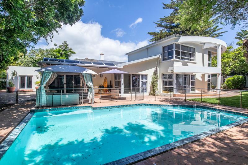 To Let 4 Bedroom Property for Rent in Constantia Western Cape